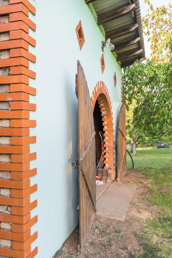 Village Wine House Mandicevac Bagian luar foto